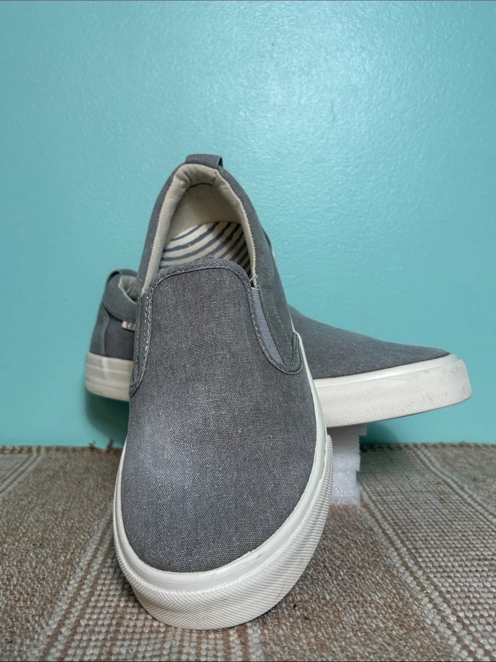 Taos Women’s Light Gray Wash Canvas Rubber “Soul” Slip-On Sneakers. Size-9